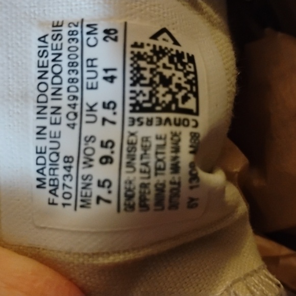 Leather All Star Converse 9.5 - Picture 4 of 4